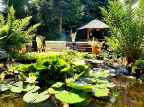 Jackson's Riverside Retreat